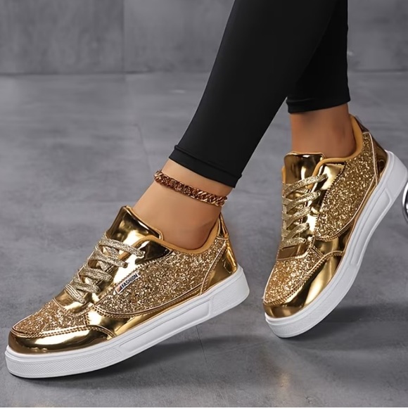 Women’s Gold Glitter Sneakers Streetwear Shoes Size 9 NWT - Picture 3 of 4